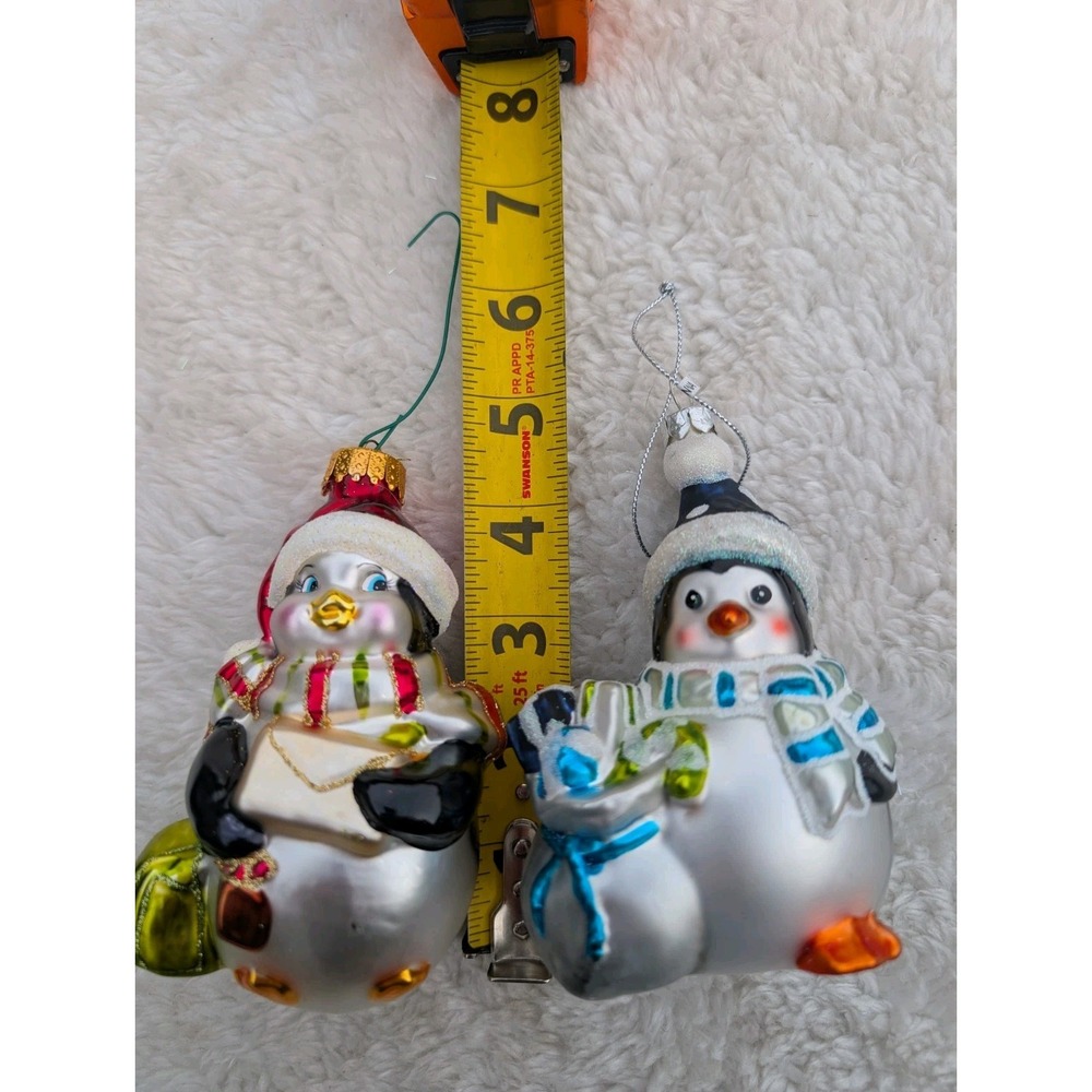 Penguins Blown Glass Medium 5x3x3 Inch Christmas Ornaments Hat Presents Lot Of 2 - Picture 6 of 9